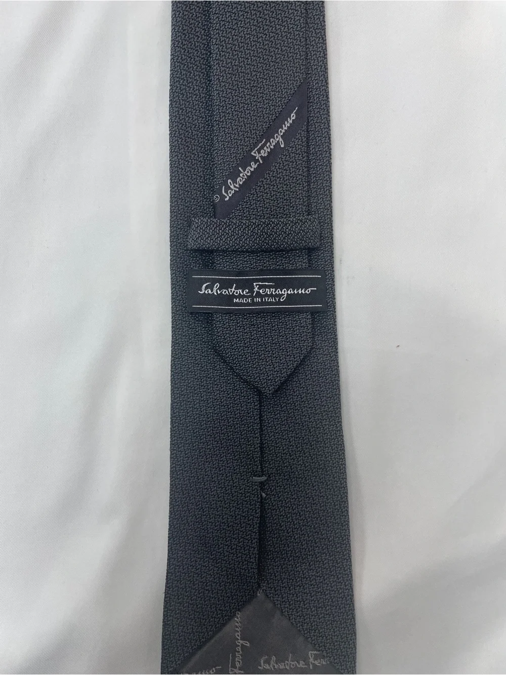 Salvatore Ferragamo 100% Silk Men’s Tie Grey Textured Solid Pattern